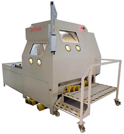 Double Surface Operator Wet Blasting Machine